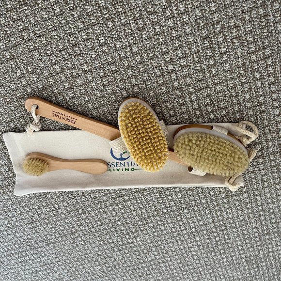 Essential Living - 3-Piece Dry Brushing Spa Kit - NWT - Picture 3 of 9